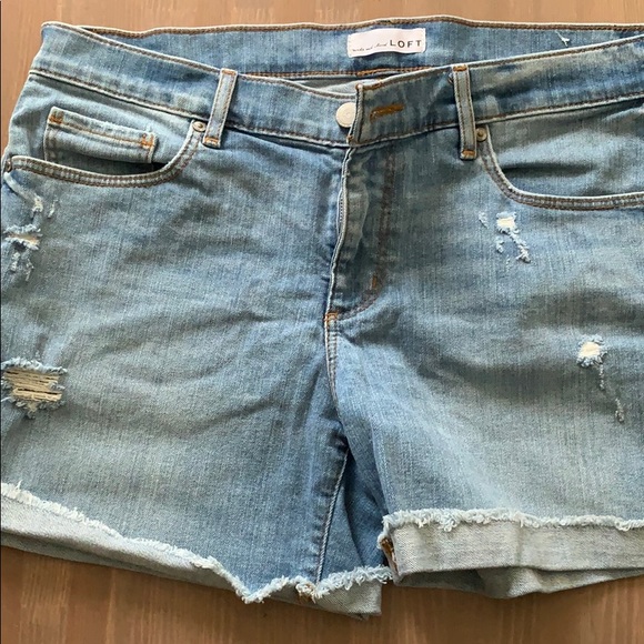 LOFT by Ann Taylor Denim Shorts - Picture 2 of 4